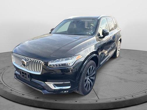 2024 Volvo XC90 B5 Plus Bright Theme
