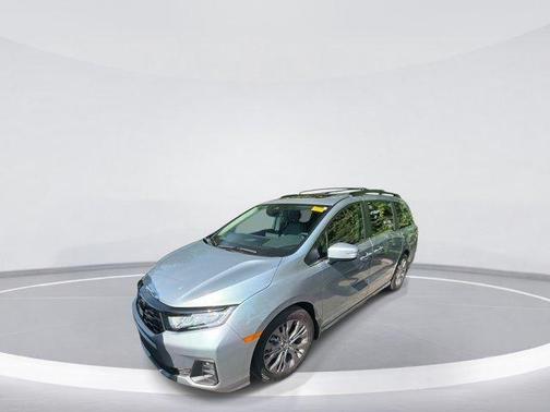 Solar Silver Metallic 2026 Honda Odyssey Touring