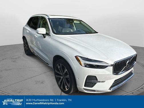 2023 Volvo XC60 B5 Ultimate Bright Theme