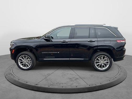 2023 Jeep Grand Cherokee Summit