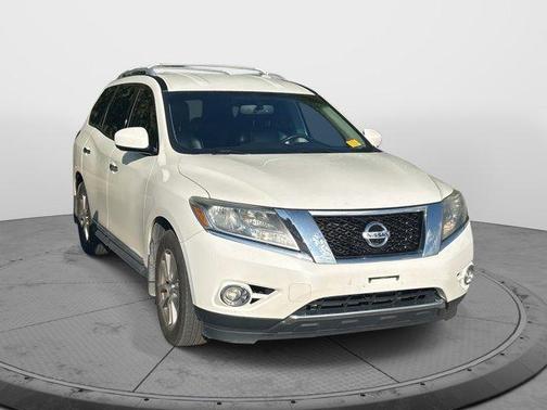 2016 Nissan Pathfinder SL