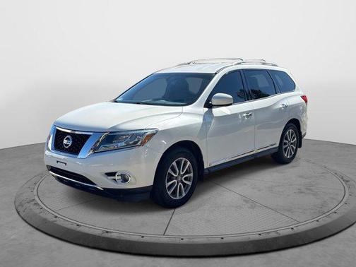 2016 Nissan Pathfinder SL