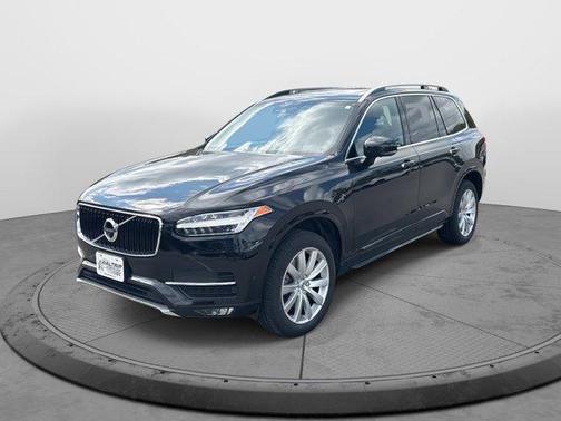 2018 Volvo XC90 T5 Momentum