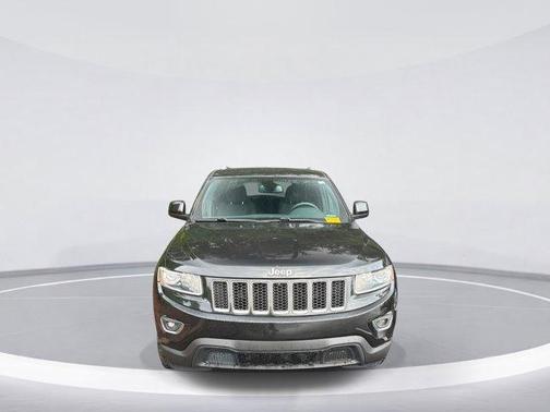 Brilliant Black Crystal Pearlcoat 2016 Jeep Grand Cherokee Laredo