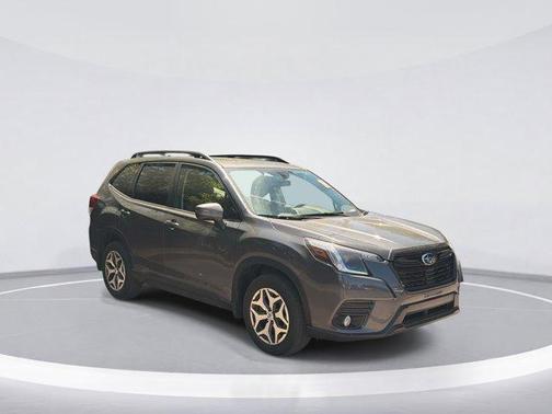Magnetite Gray Metallic 2022 Subaru Forester Premium