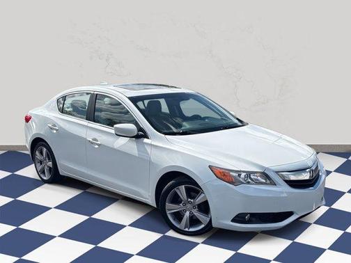 2014 Acura ILX 2.0L Technology