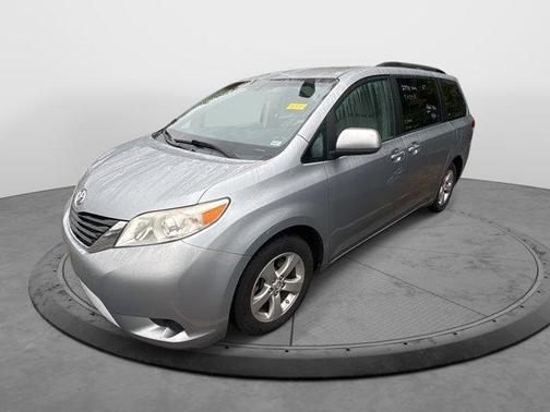 2014 Toyota Sienna LE