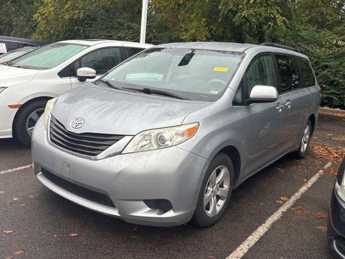 2014 Toyota Sienna LE