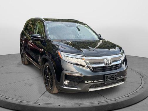 2022 Honda Pilot Touring 7-Passenger