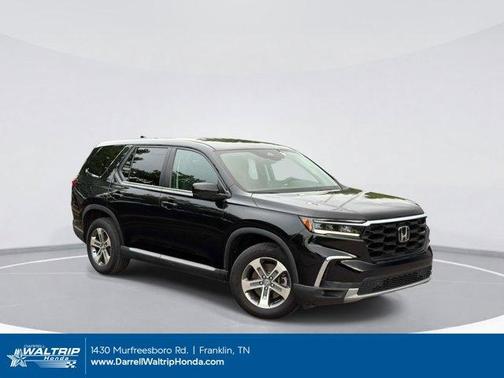 Crystal Black Pearl 2023 Honda Pilot EX-L 8-Passenger