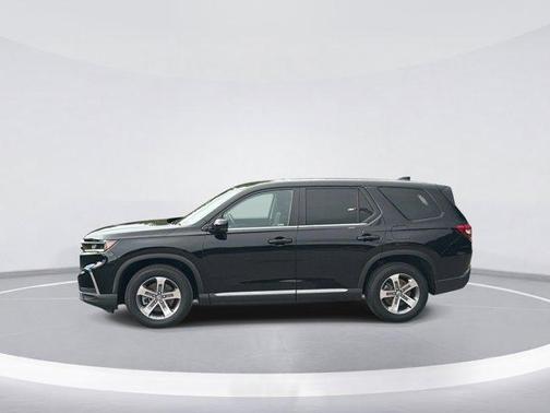 Crystal Black Pearl 2023 Honda Pilot EX-L 8-Passenger