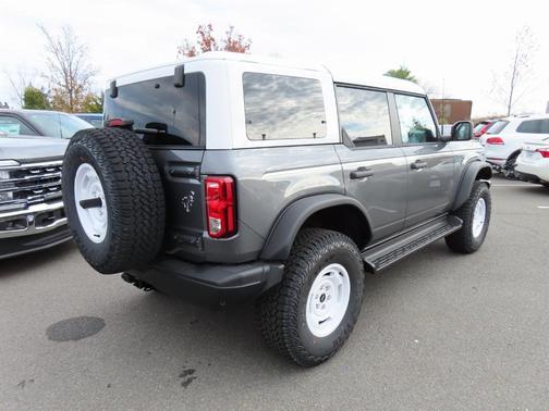 2025 Ford Bronco Heritage Edition