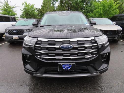 Agate Black Metallic 2026 Ford Explorer Active