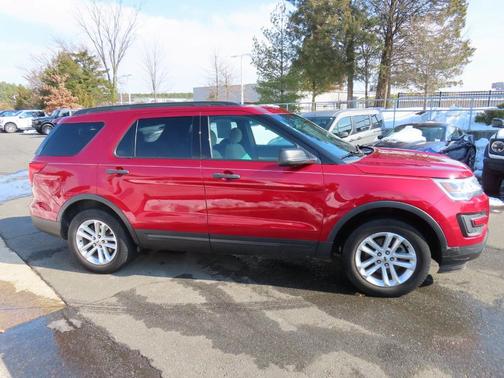 2016 Ford Explorer Base