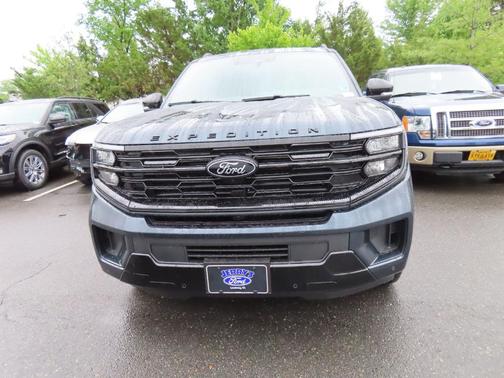 Stone Blue Metallic 2026 Ford Expedition Platinum