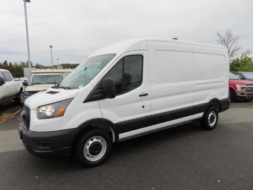 2026 Ford Transit-250 148 WB Medium Roof Cargo