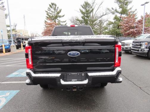 2023 Ford F-350 Lariat Super Duty