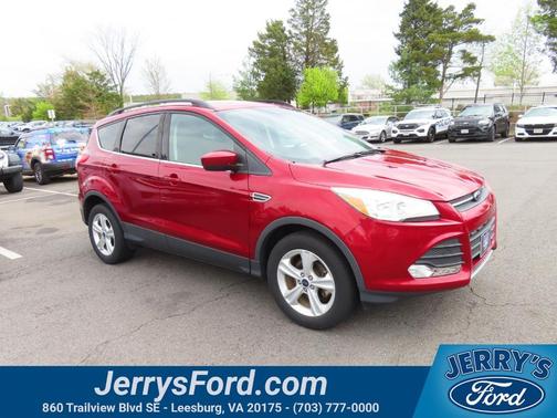 Ruby Red Tinted Clearcoat 2016 Ford Escape SE