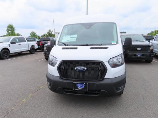 2025 Ford Transit-250 148 WB Medium Roof Cargo