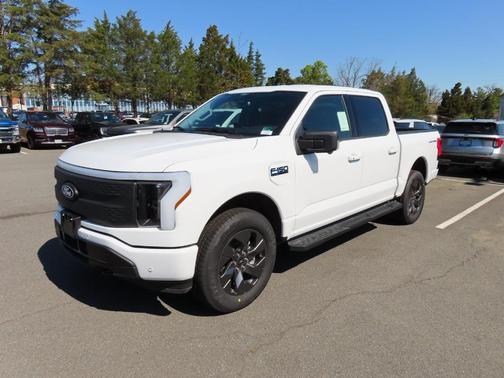 2025 Ford F-150 Lightning Flash
