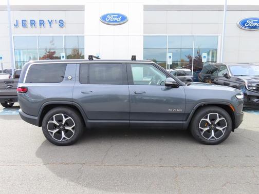 2023 Rivian R1S Adventure Quad Motor Large Pack