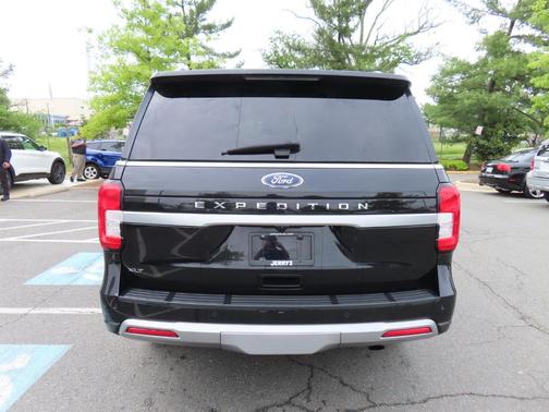 Black Metallic 2024 Ford Expedition XLT