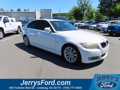 Alpine White 2011 BMW 328 i