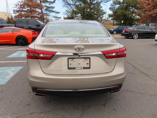 2016 Toyota Avalon XLE Plus