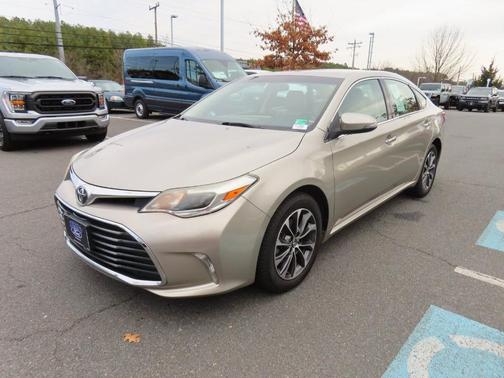 2016 Toyota Avalon XLE Plus