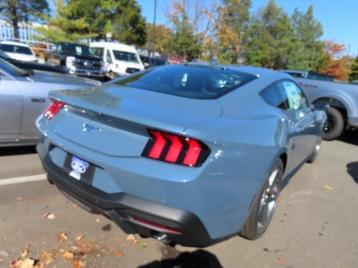 2025 Ford Mustang EcoBoost