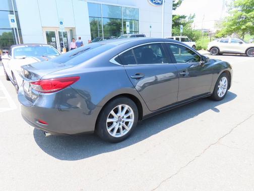 2016 Mazda Mazda6 i Sport