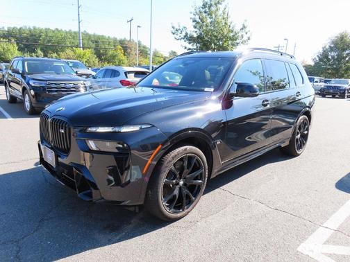 2024 BMW X7 M60i