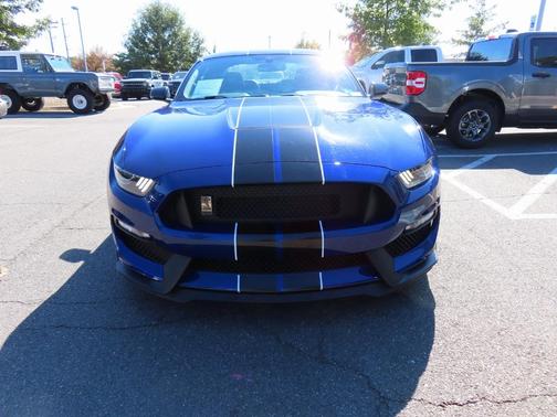 2016 Ford Shelby GT350 Base