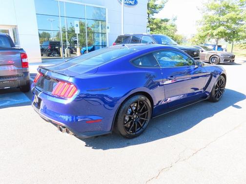 2016 Ford Shelby GT350 Base
