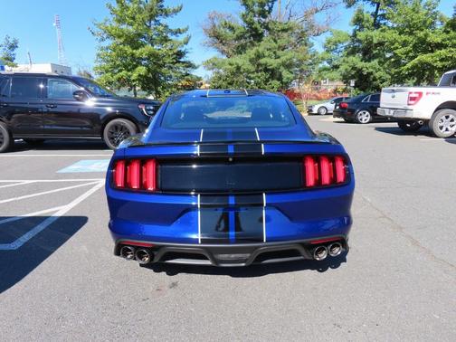 2016 Ford Shelby GT350 Base