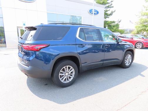 2022 Chevrolet Traverse LT Cloth