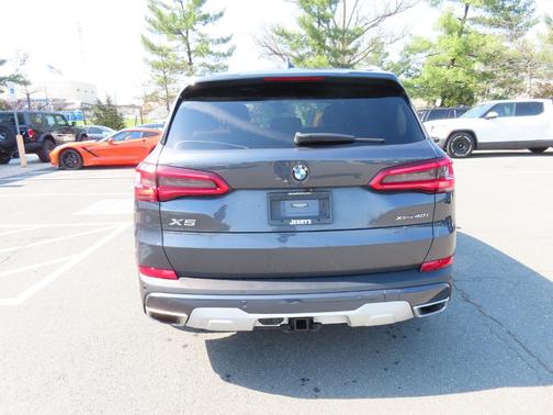Arctic Gray Metallic 2019 BMW X5 xDrive40i