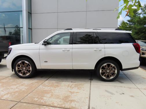 2025 Ford Expedition King Ranch