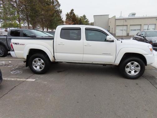 2015 Toyota Tacoma Base