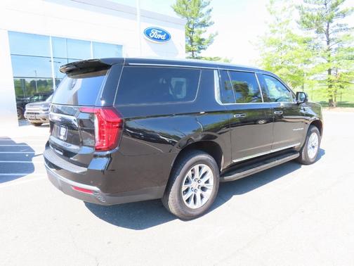 2022 GMC Yukon XL SLT