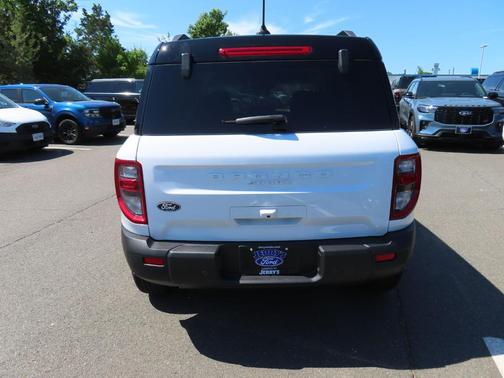 Oxford White 2026 Ford Bronco Sport Outer Banks