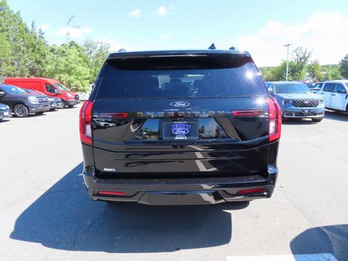 2025 Ford Expedition Tremor