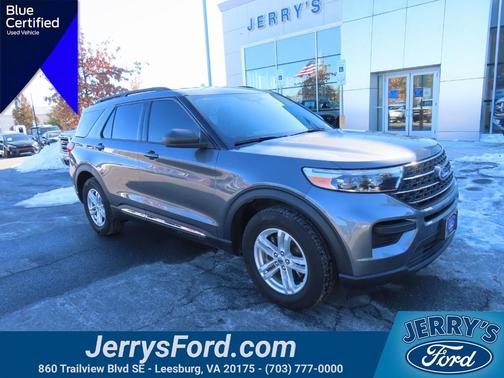 Carbonized Gray Metallic 2024 Ford Explorer XLT