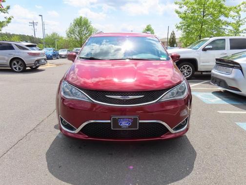 2020 Chrysler Pacifica Touring-L Plus