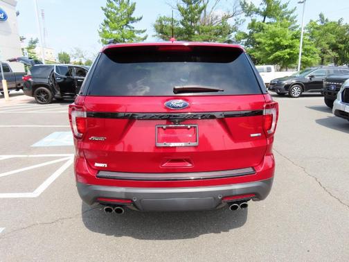 2018 Ford Explorer sport
