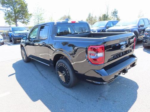 2025 Ford Maverick Lobo Standard