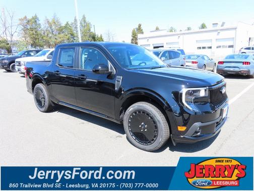 2025 Ford Maverick Lobo Standard