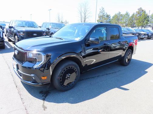 2025 Ford Maverick Lobo Standard