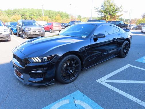 2017 Ford Shelby GT350 Base
