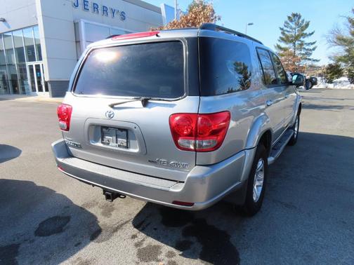 2005 Toyota Sequoia SR5